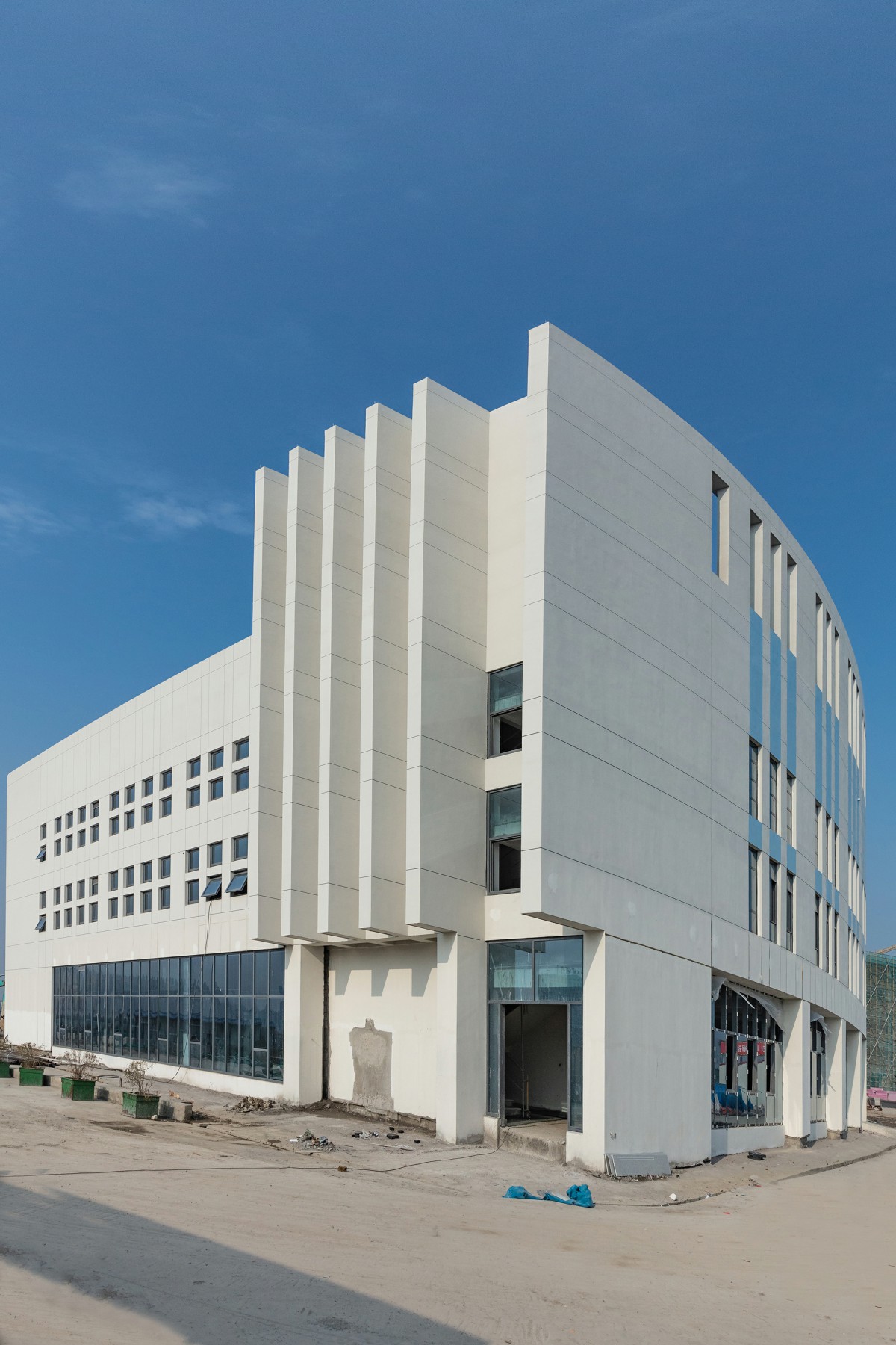 常清中学风雨操场管桁架（跨度43米）