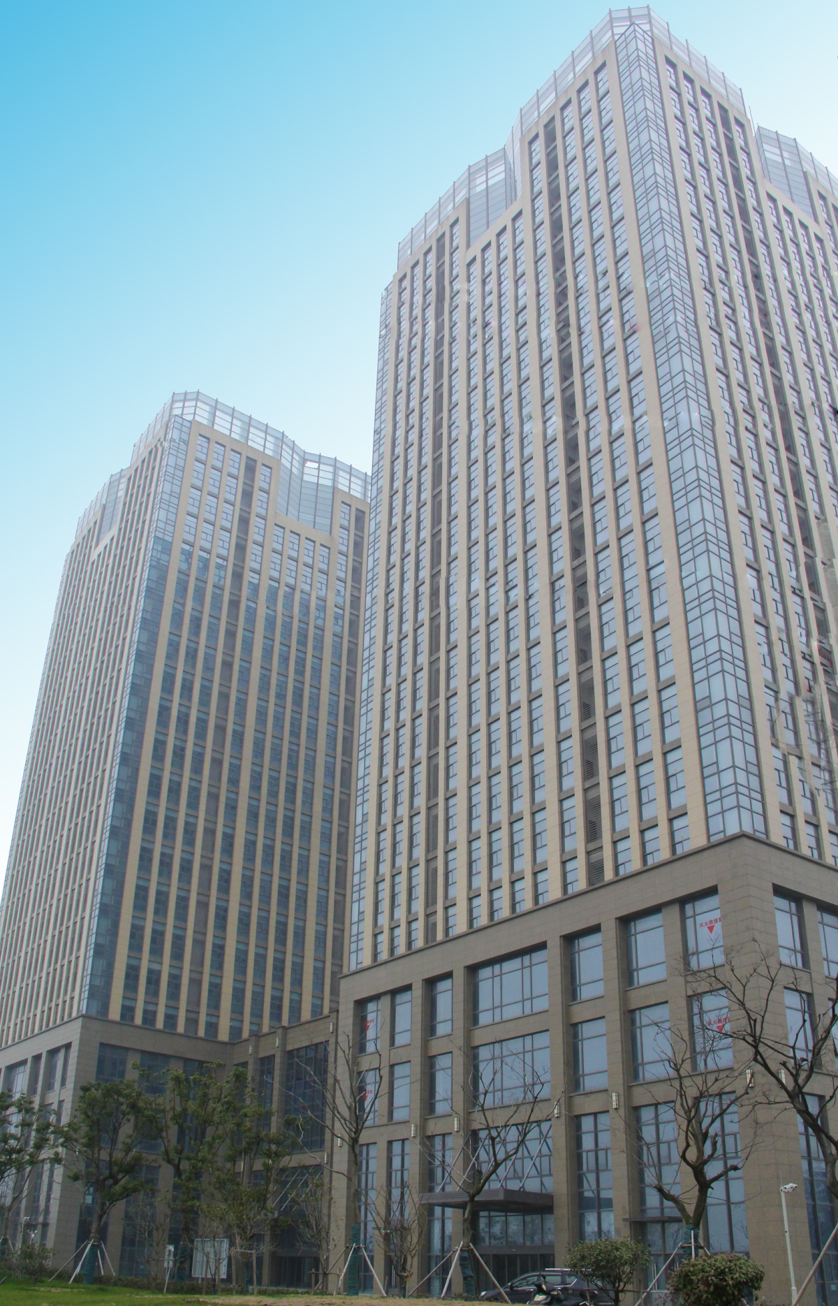 莫城创意中心门窗工程（单体建筑面积6万平方）